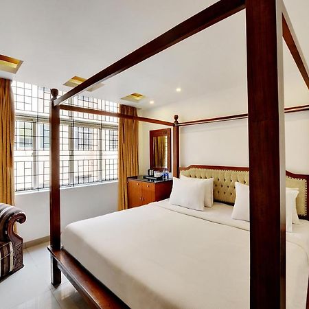 Confido Inn And Suites Bangalore Exterior photo